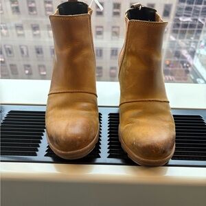 Sorel Brown Leather Chelsea Boots